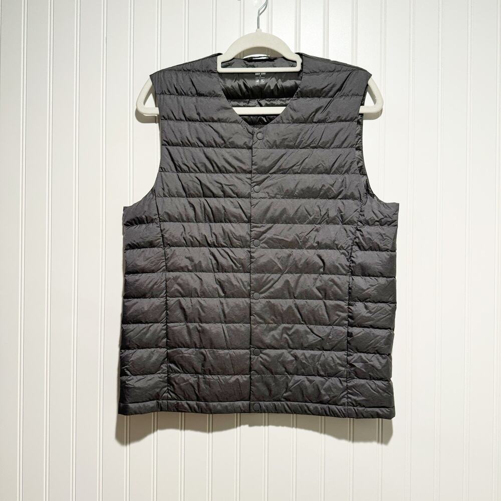 Uniqlo Gray Ultra Lite Compact Vest Mens Medium
